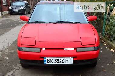 Седан Mazda 323 1991 в Ровно