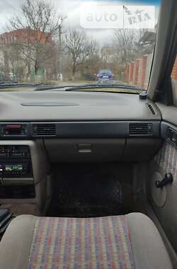 Седан Mazda 323 1994 в Луцьку