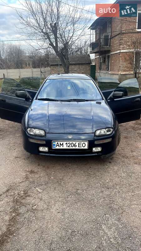 Mazda 323 1997
