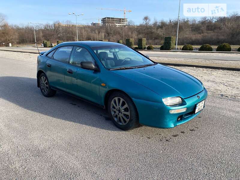 Mazda 323 1995