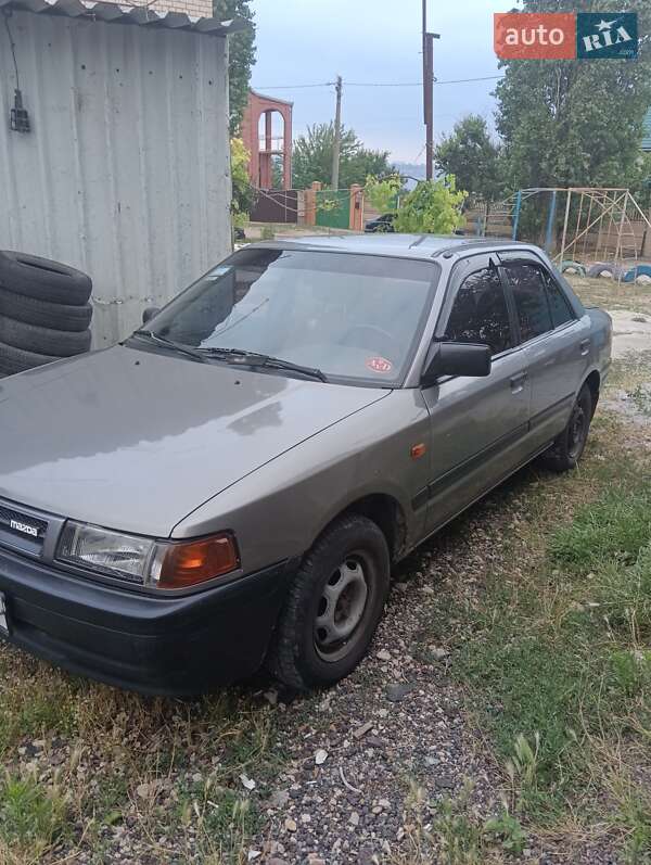 Хэтчбек Mazda 323 1991 в Николаеве