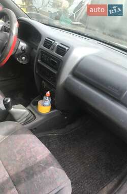 Хэтчбек Mazda 323 1997 в Черновцах