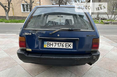 Універсал Mazda 323 1986 в Одесі