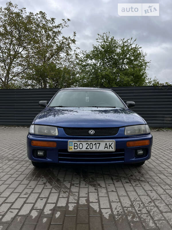 Седан Mazda 323 1996 в Ивано-Франковске
