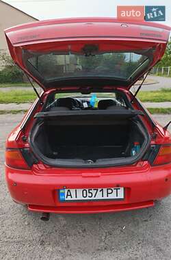 Хэтчбек Mazda 323 1994 в 