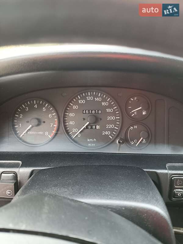 Хэтчбек Mazda 323 1994 в Белой Церкви