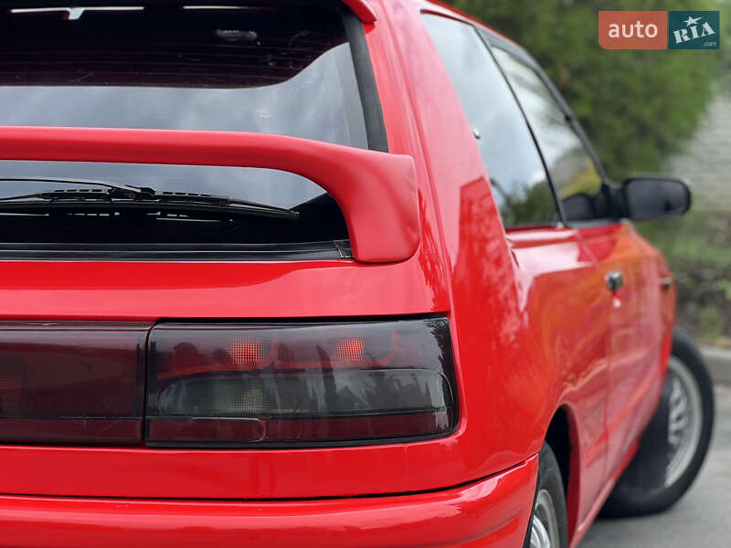 Хэтчбек Mazda 323 1993 в Харькове