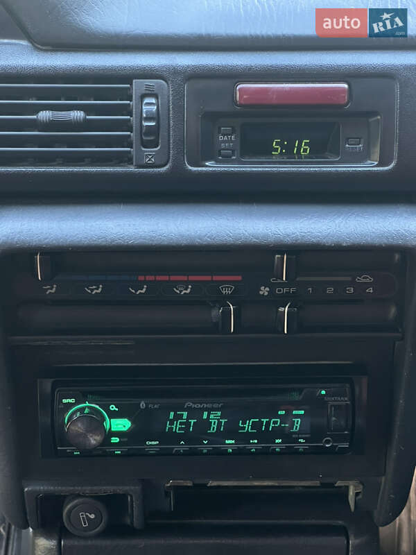 Хэтчбек Mazda 323 1993 в Харькове