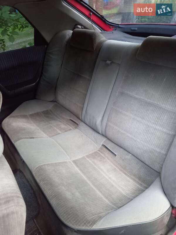 Хэтчбек Mazda 323 1993 в Чернигове
