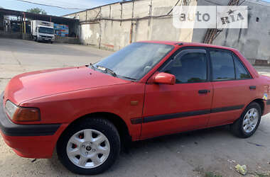 Седан Mazda 323 1993 в Одесі