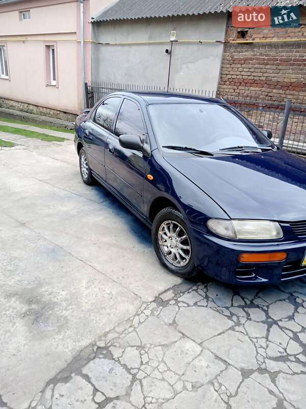 Mazda 323 1997