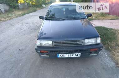 Седан Mazda 323 1987 в Верхівцеві