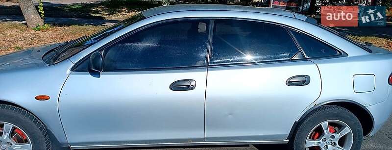 Седан Mazda 323 1997 в Южноукраинске