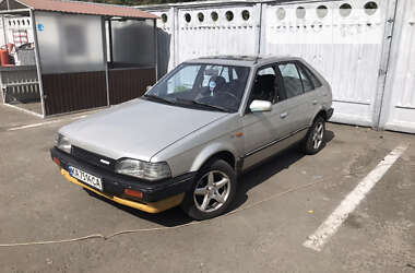 Хэтчбек Mazda 323 1988 в Киеве