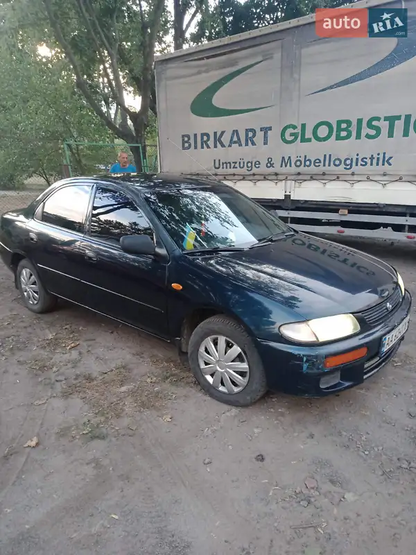 Mazda 323 1996