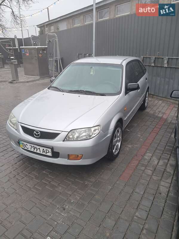 Хэтчбек Mazda 323 2001 в Каменец-Подольском