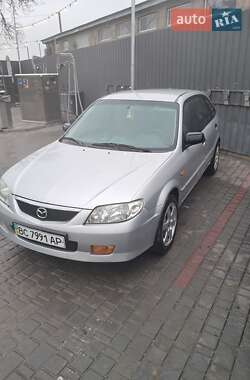 Хэтчбек Mazda 323 2001 в 