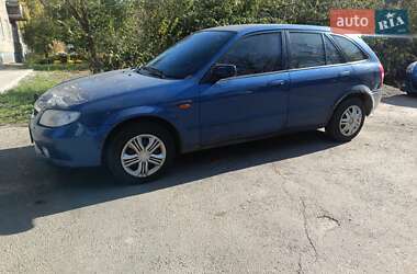 Хэтчбек Mazda 323 2000 в Фастове