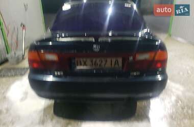 Седан Mazda 323 1995 в 