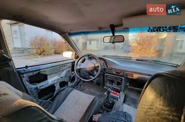 Седан Mazda 323 1992 в Івано-Франківську