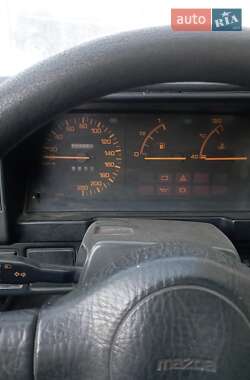 Седан Mazda 323 1987 в Одесі