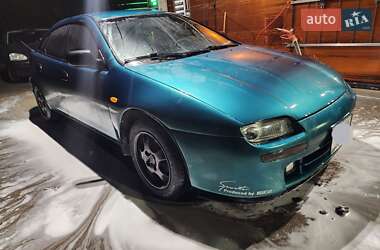 Хетчбек Mazda 323 1995 в 