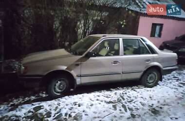 Хэтчбек Mazda 323 1987 в Кривом Роге