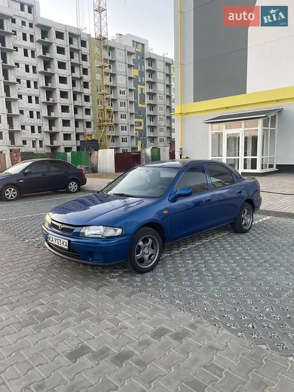 Mazda 323 1998