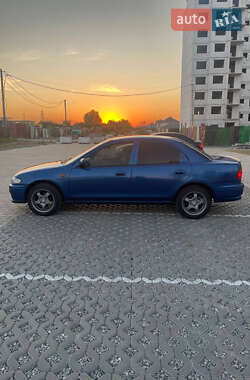 Седан Mazda 323 1998 в Полтаве