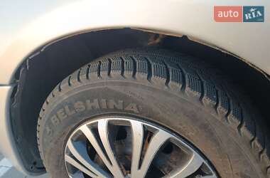 Седан Mazda 323 1996 в 