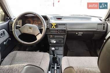 Хэтчбек Mazda 323 1987 в Сколе