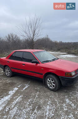 Седан Mazda 323 1992 в Подольске