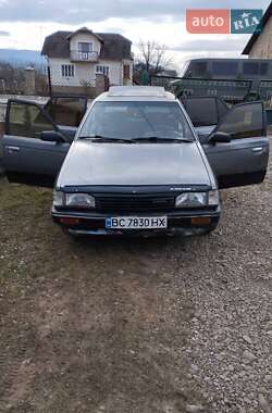 Хэтчбек Mazda 323 1987 в Сколе