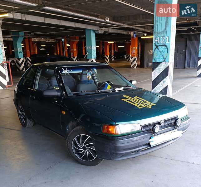 Хэтчбек Mazda 323 1992 в Киеве фото 5 Хэтчбек Mazda 323 1992 в Киеве