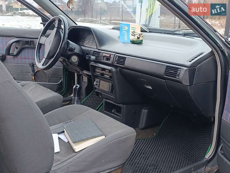 Хэтчбек Mazda 323 1992 в Киеве фото 23 Хэтчбек Mazda 323 1992 в Киеве