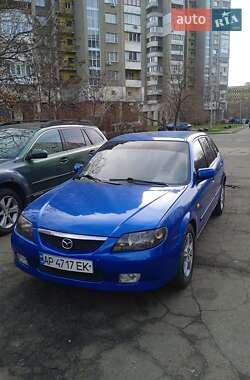 Хэтчбек Mazda 323 2002 в Киеве