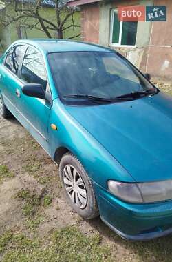 Седан Mazda 323 1997 в Яворове