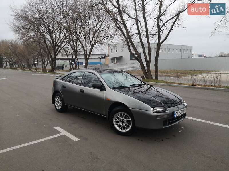 Хэтчбек Mazda 323 1996 в Черкассах