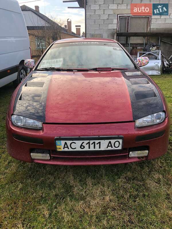 Хетчбек Mazda 323 1997 в 