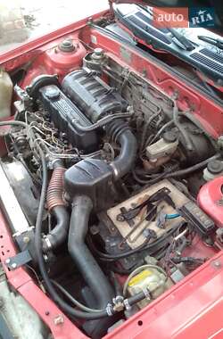 Хетчбек Mazda 323 1987 в 