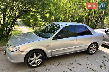Седан Mazda 323 2001 в 