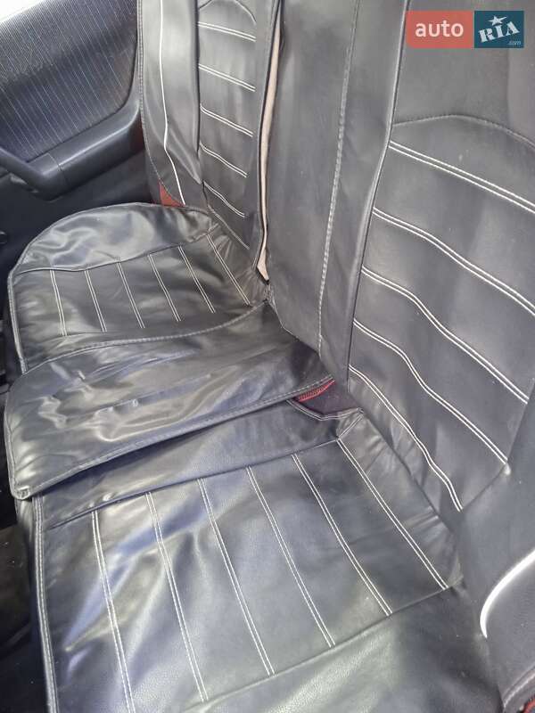 Хэтчбек Mazda 323 1994 в Кременчуге фото 11 Хэтчбек Mazda 323 1994 в Кременчуге