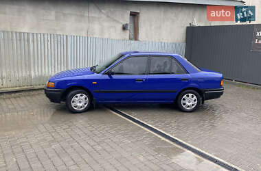 Седан Mazda 323 1990 в Каменец-Подольском