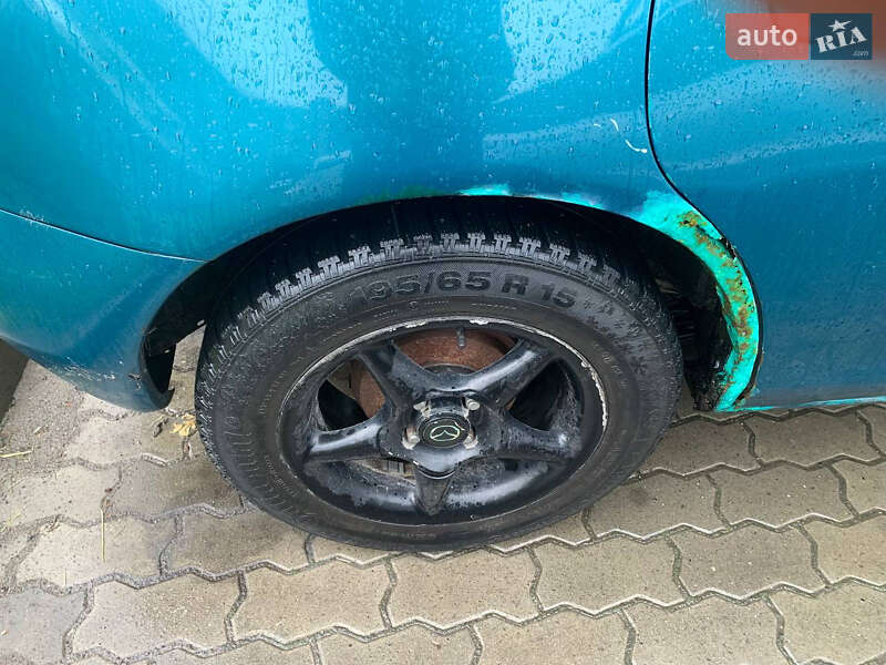 Хэтчбек Mazda 323 1998 в Львове