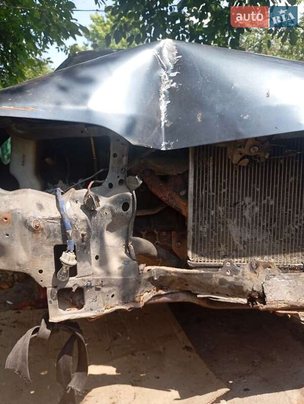 Хетчбек Mazda 323 1988 в Брусилові