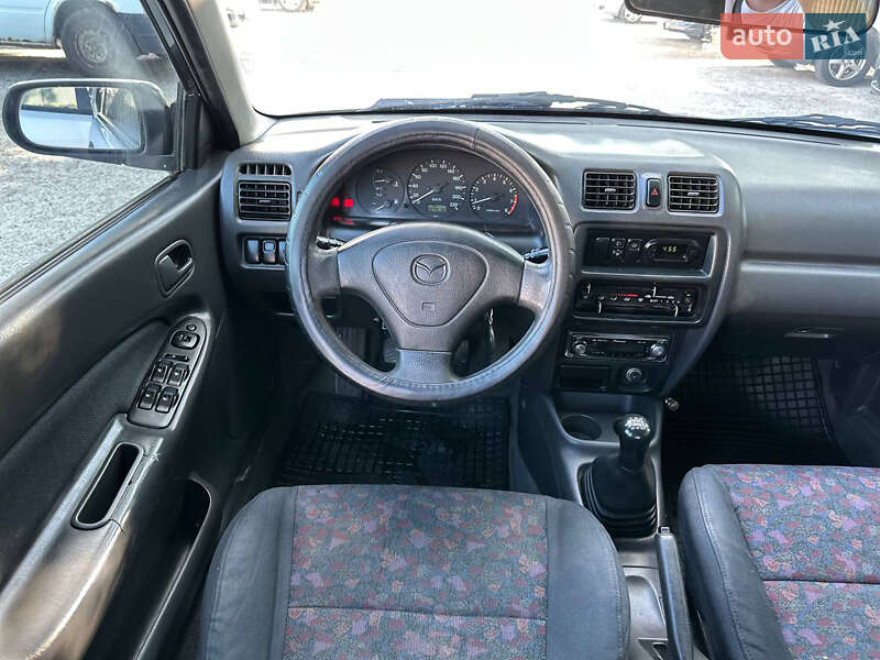 Седан Mazda 323 1998 в Белой Церкви