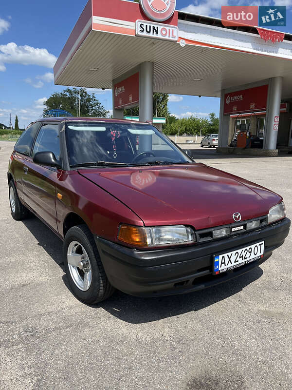 Хэтчбек Mazda 323 1990 в Змиеве