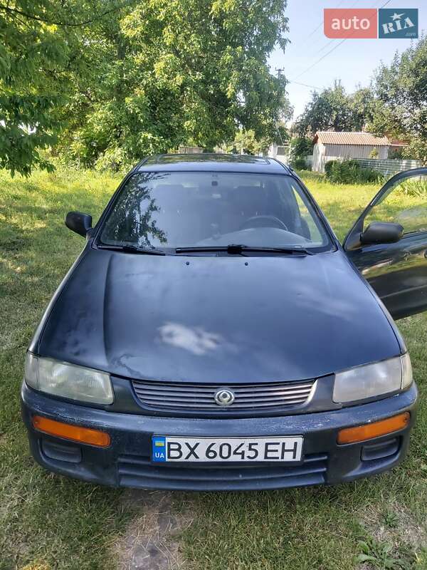 Седан Mazda 323 1995 в Хмельницком