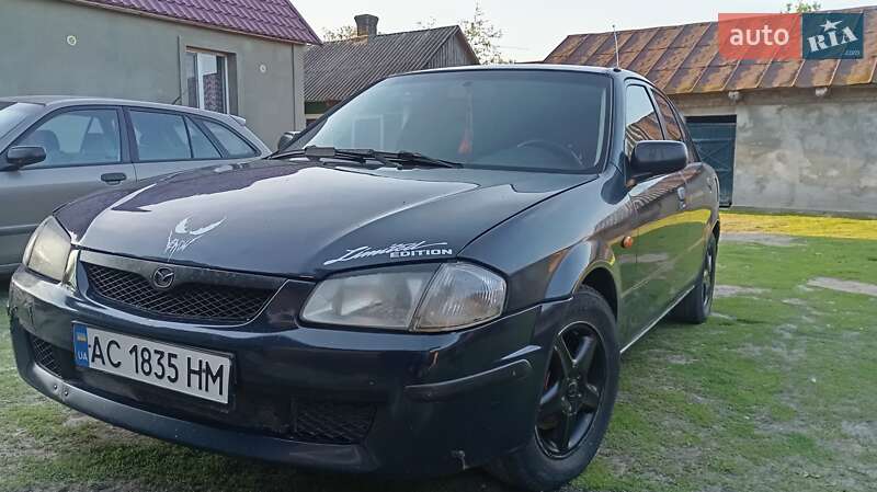 Mazda 323 1999