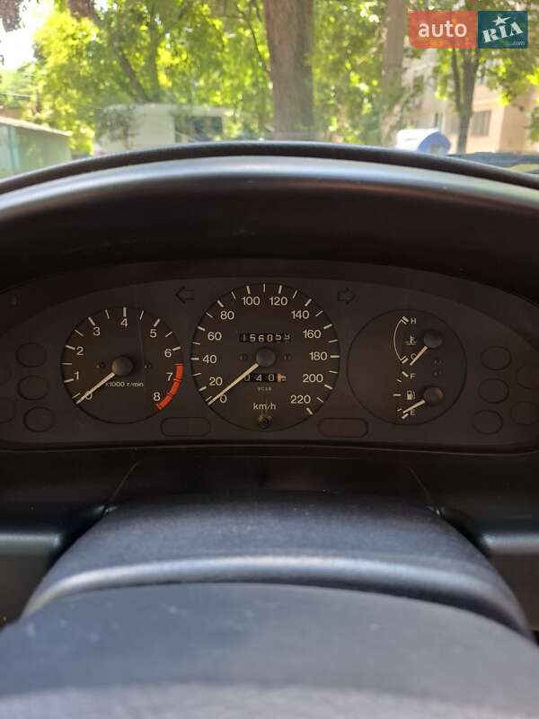 Седан Mazda 323 1996 в Одессе